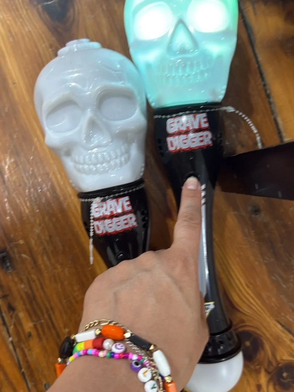 Grave Digger Skull Lantern Bubble wand